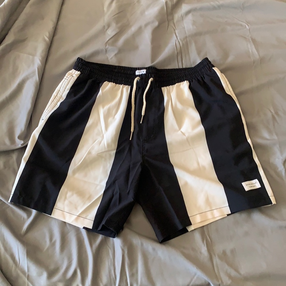 Duvin Design Swim Shorts - NO liner!! NWOT 3 pockets!! XL & stretchy!!